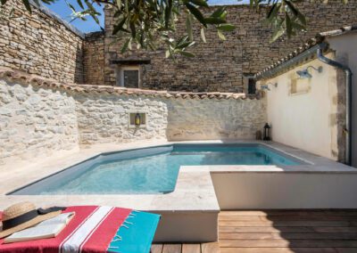 Petite piscine économique sans déclaration ni taxe